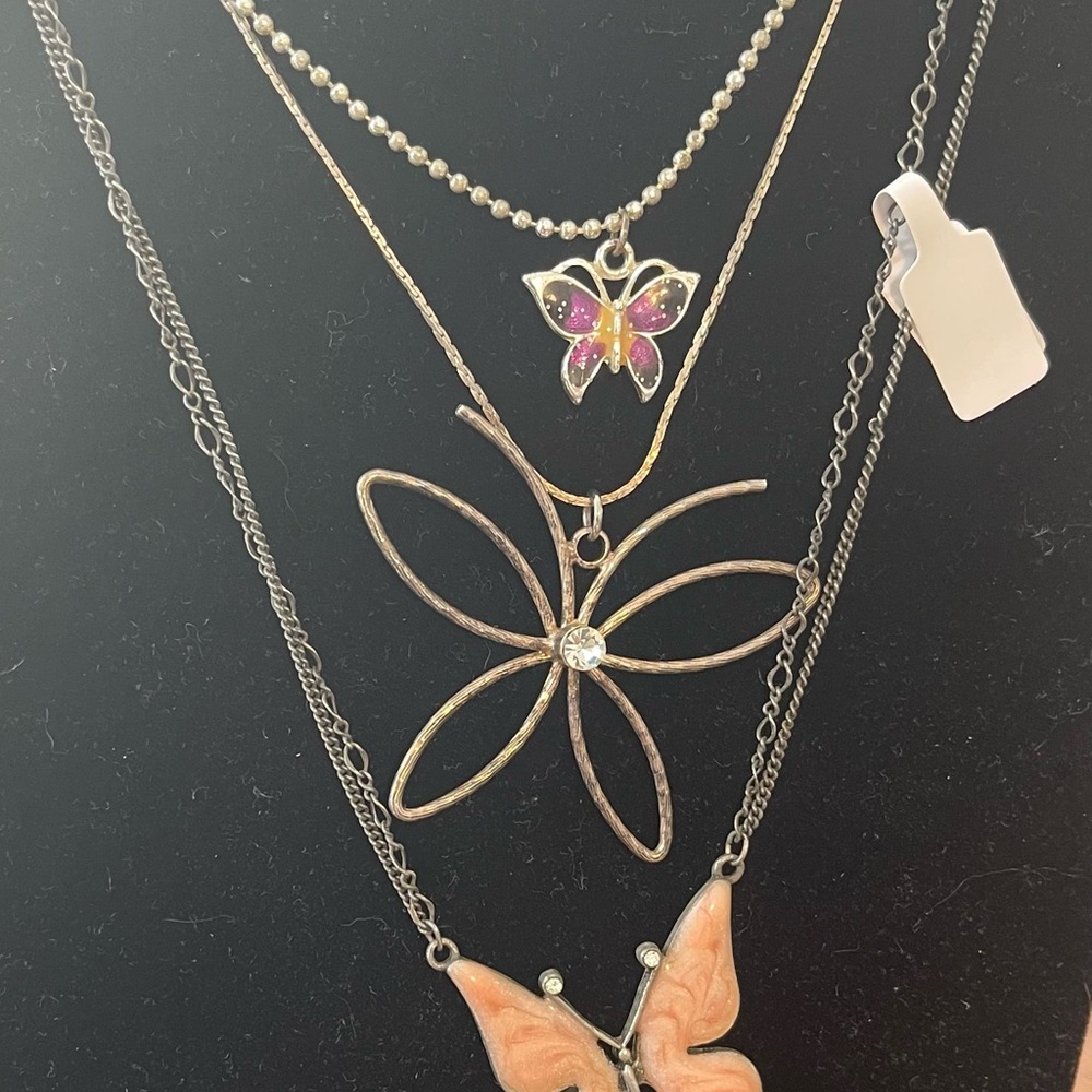 Butterfly Pendants Layered Necklaces Set